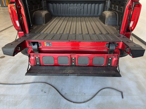 Used 2023 GMC Sierra 1500 AT4 w/ AT4 Premium Package AWD/4WD image 24