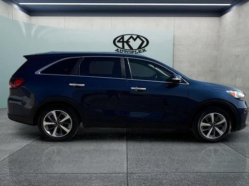 Used 2019 Kia Sorento EX w/ EX Touring Package FWD image 2
