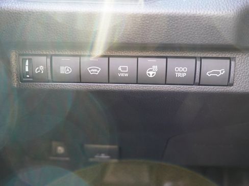 Used 2025 Toyota RAV4 XSE w/ Advanced Technology Package image 19