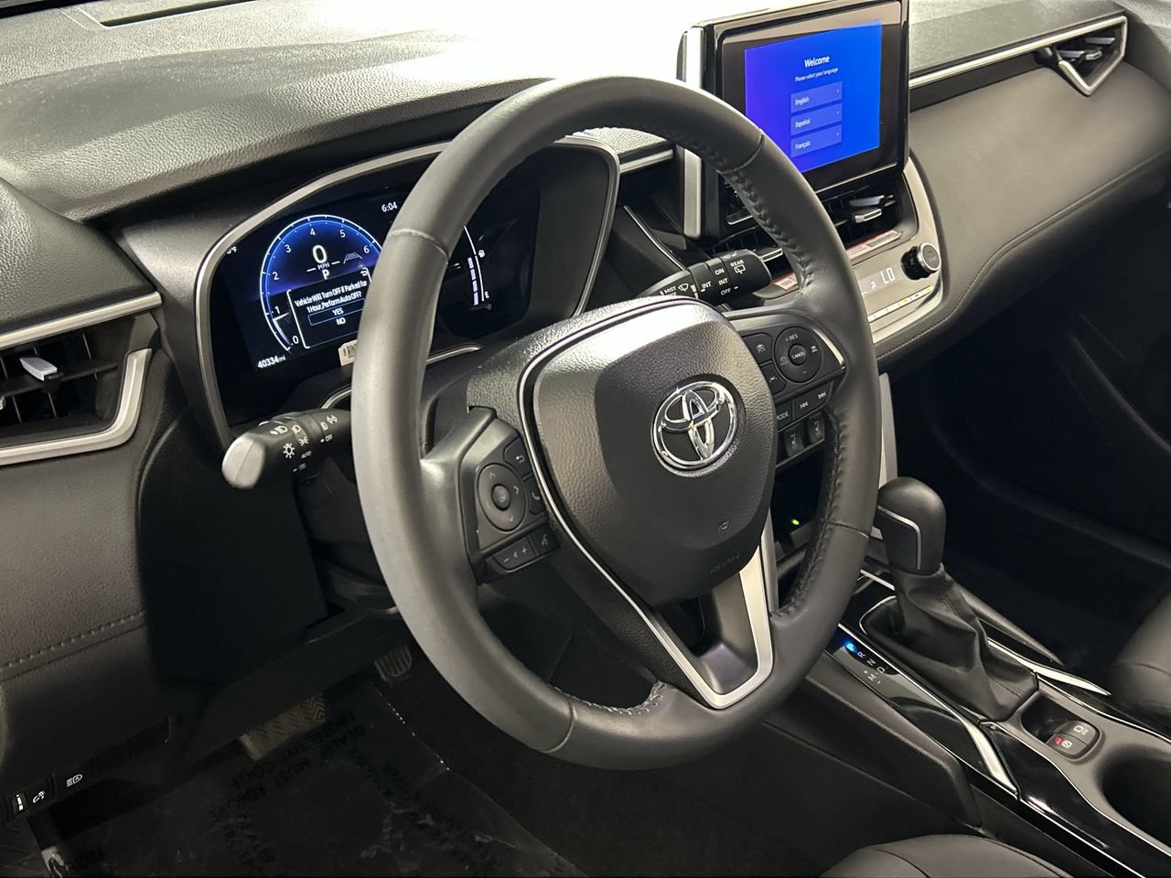 Used 2025 Toyota Corolla Cross XLE w/ Convenience Package FWD image 15