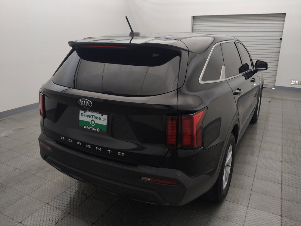Used 2021 Kia Sorento LX FWD image 7