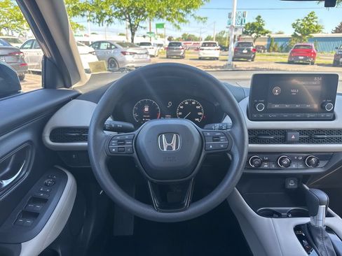 Certified 2024 Honda HR-V LX image 19