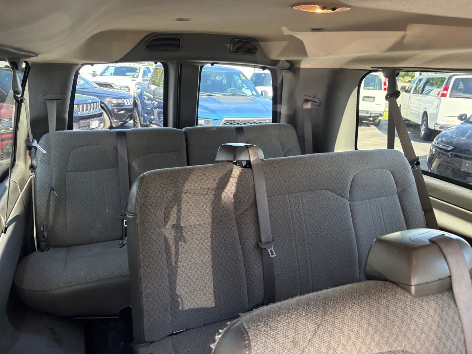Used 2025 GMC Savana 3500 LT w/ LT Preferred Equipment Group RWD image 34