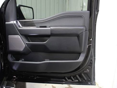 Used 2025 Ford F150 Lariat w/ Equipment Group 501A Mid image 19