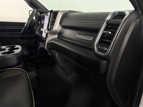 Used 2026 RAM 2500 Laramie AWD/4WD image 31