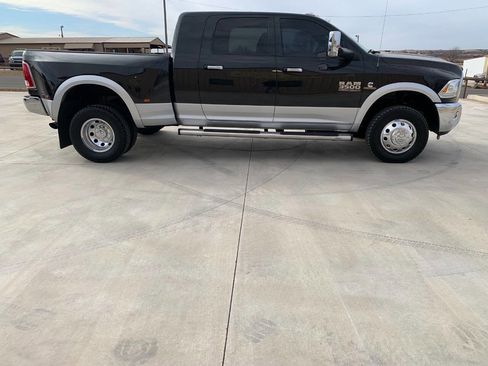 Used 2018 RAM 3500 Laramie w/ Convenience Group image 6