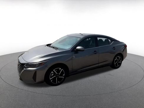 Used 2025 Nissan Sentra SV FWD image 6
