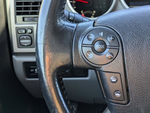 Used 2013 Toyota Tundra Limited image 29