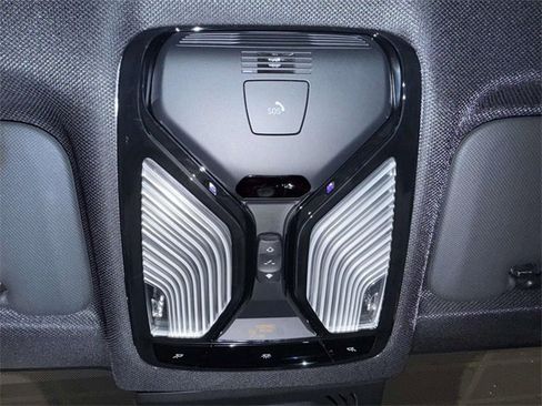 Used 2021 BMW X6 xDrive40i w/ M Sport Package image 26