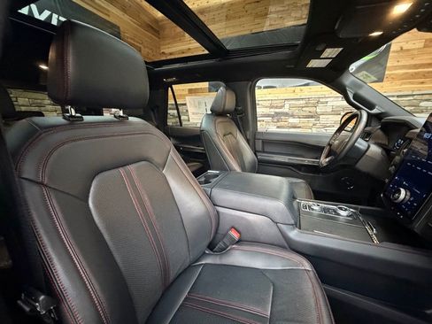 Used 2023 Ford Expedition Limited image 15