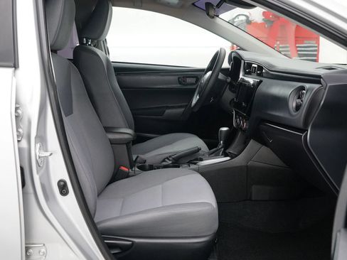 Used 2017 Toyota Corolla SE FWD image 34