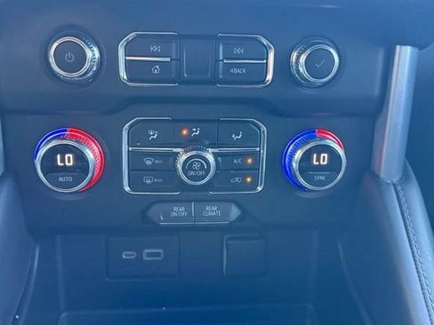Used 2022 GMC Yukon SLE w/ Max Trailering Package AWD/4WD image 29