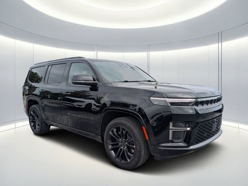 New 2026 Jeep Grand Wagoneer Summit AWD/4WD image 2