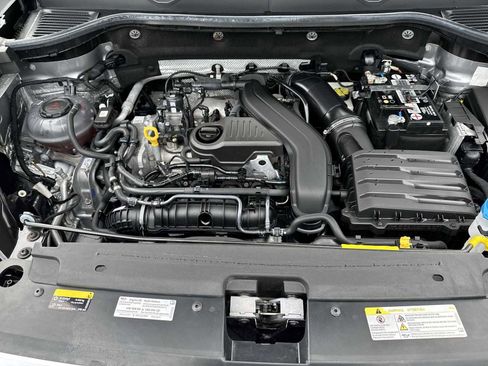 Certified 2023 Volkswagen Taos S FWD image 21