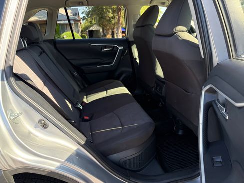 Used 2023 Toyota RAV4 XLE AWD/4WD image 16