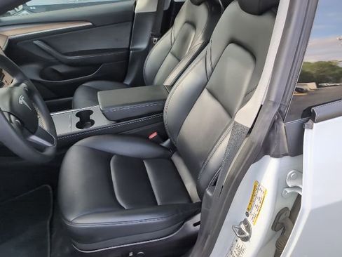 Used 2022 Tesla Model 3 Long Range image 9