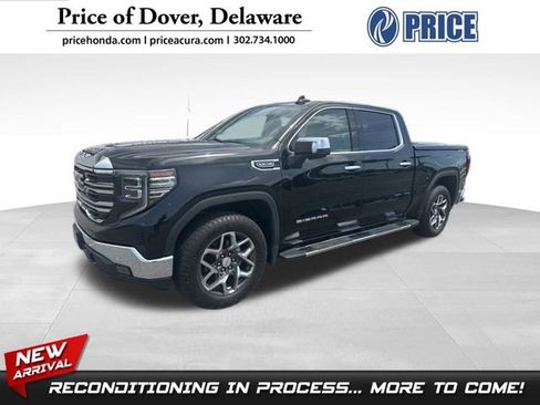 Used 2023 GMC Sierra 1500 SLT w/ SLT Premium Package AWD/4WD image 1