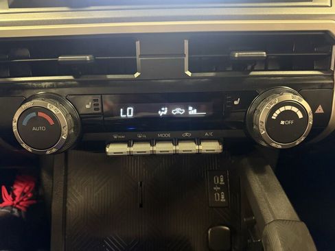 Used 2026 Toyota Tacoma TRD Sport AWD/4WD image 25