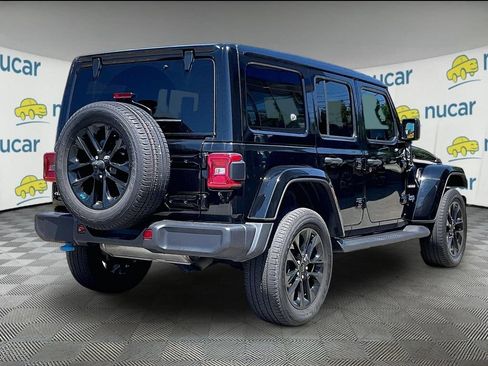 Used 2023 Jeep Wrangler Unlimited Sahara w/ Cold Weather Group AWD/4WD image 6
