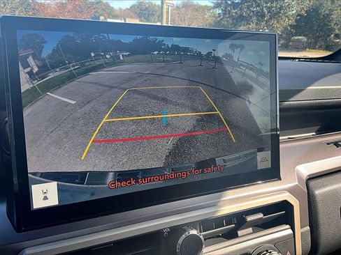 Used 2024 Toyota Tacoma TRD Off-Road w/ TRD Off Road Upgrade Package image 13