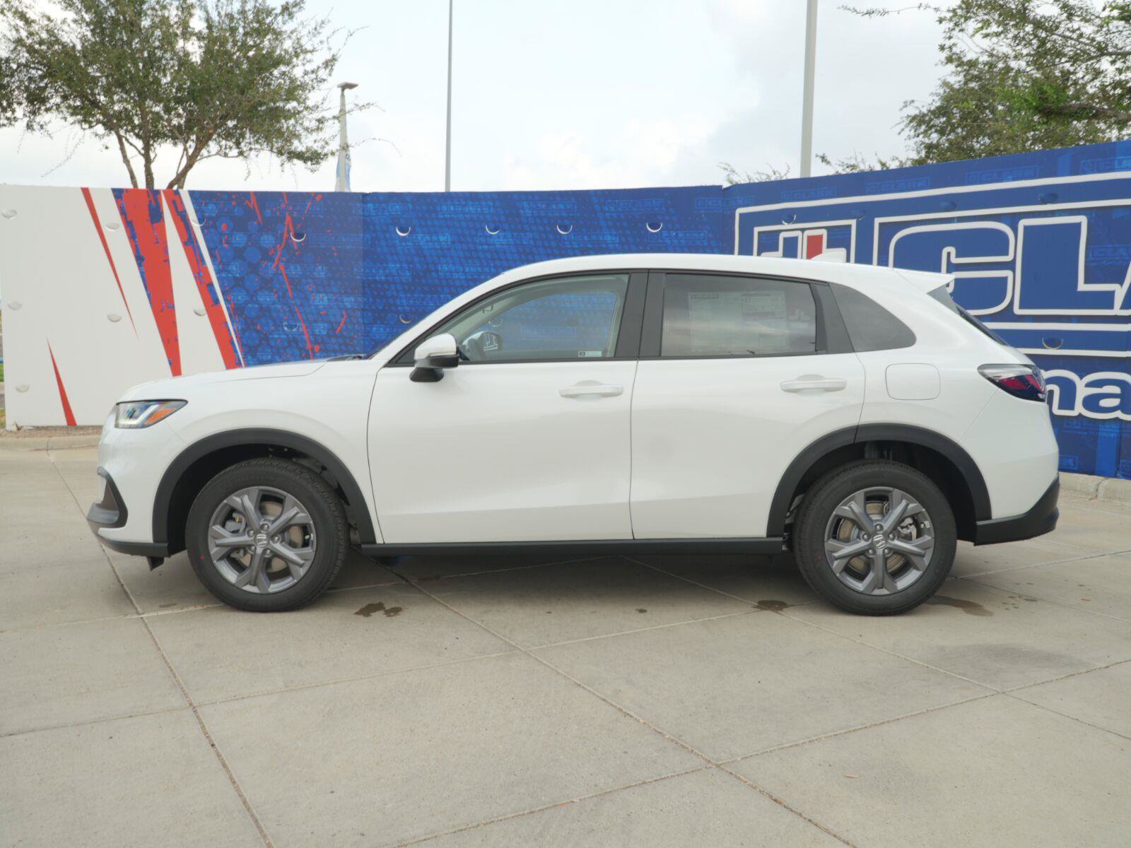 New 2027 Honda HR-V LX image 10