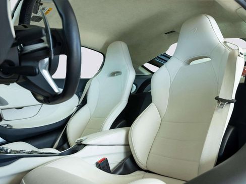 Used 2023 McLaren GT image 15