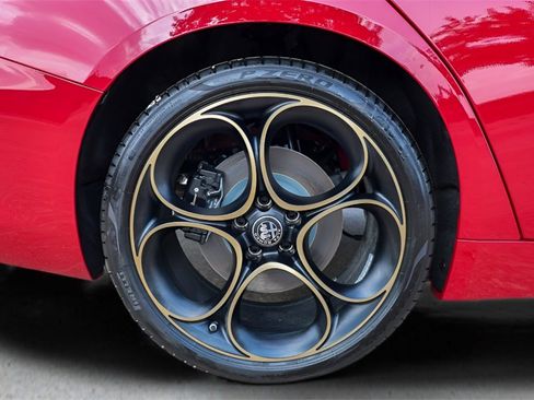 New 2025 Alfa Romeo Giulia Intensa w/ Driving Assist Package image 29