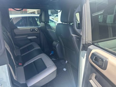 Used 2022 Ford Bronco Wildtrak AWD/4WD image 5