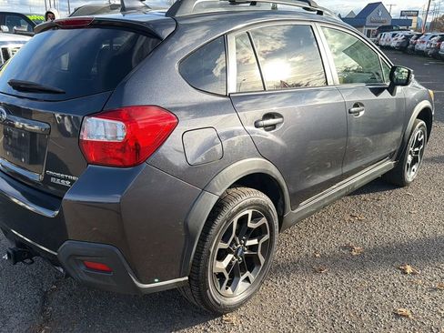 Used 2016 Subaru Crosstrek 2.0i Limited image 3