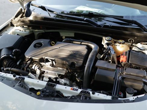 Used 2024 Chevrolet Malibu LT FWD image 29