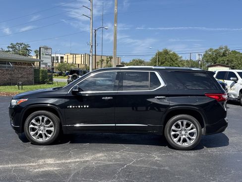 Used 2018 Chevrolet Traverse Premier w/ Driver Confidence II Package FWD image 4