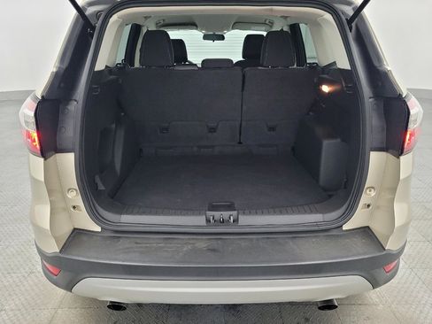 Used 2017 Ford Escape SE FWD image 29