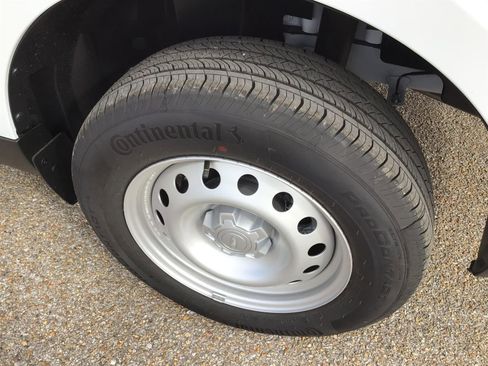 New 2026 Ford Maverick XL image 12