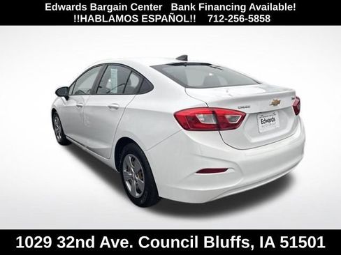 Used 2018 Chevrolet Cruze LS FWD image 4