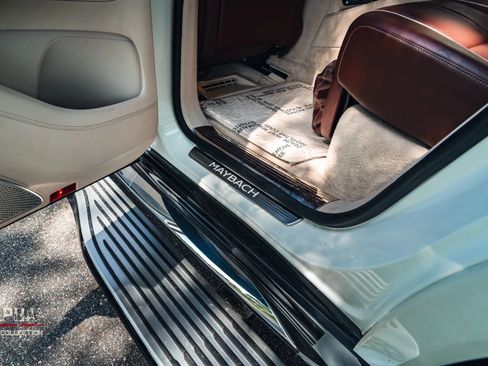 Used 2021 Mercedes-Benz Maybach GLS 600 4MATIC image 22