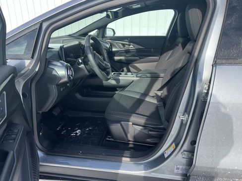 New 2026 Chevrolet Equinox EV LT image 28