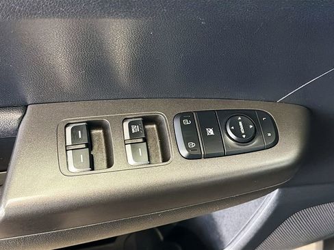 Used 2022 Kia Sportage LX FWD image 18
