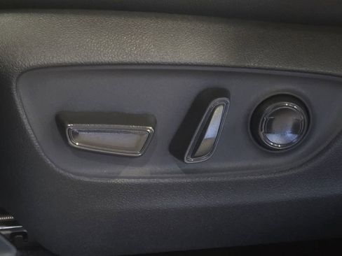Used 2026 Toyota Grand Highlander AWD image 18