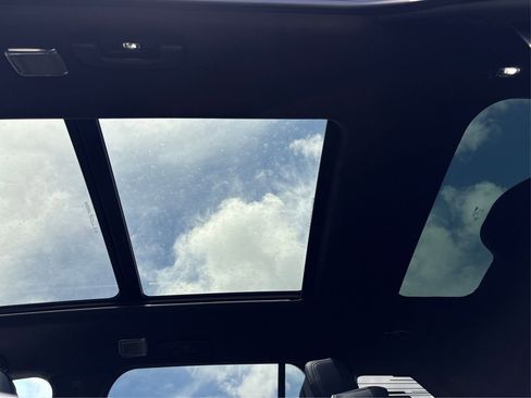 New 2026 Cadillac Vistiq Premium Luxury image 34