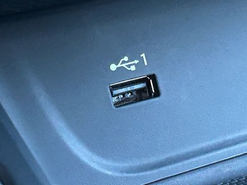 Used 2023 Audi A4 2.0T Premium Plus image 36