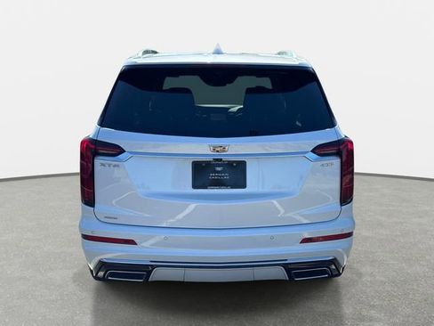 Certified 2025 Cadillac XT6 Premium Luxury AWD/4WD image 4