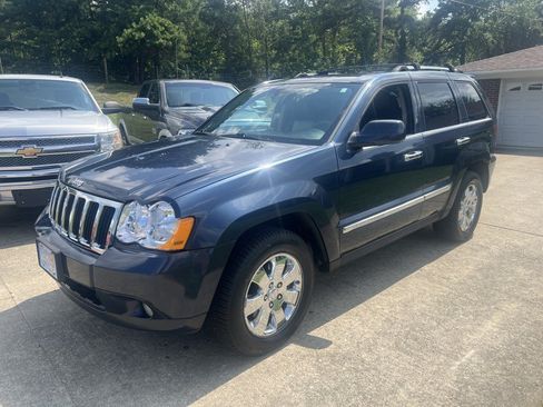 Used 2010 Jeep Grand Cherokee Limited w/ Trailer Tow Group IV AWD/4WD image 1