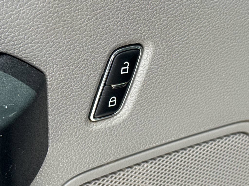 Used 2019 Ford F550 4x4 Regular Cab Super Duty image 20