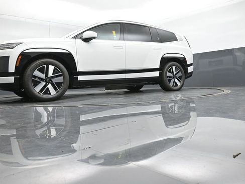 New 2026 Hyundai Ioniq 9 SEL image 42