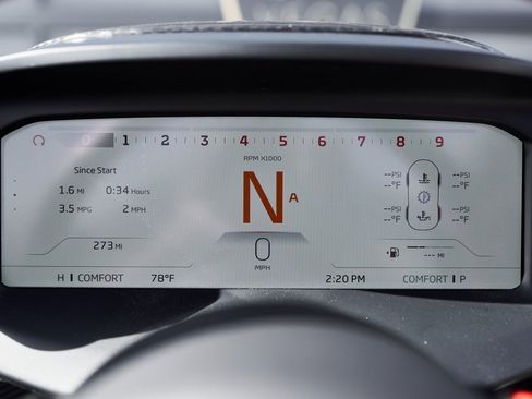 Used 2021 McLaren Elva image 65