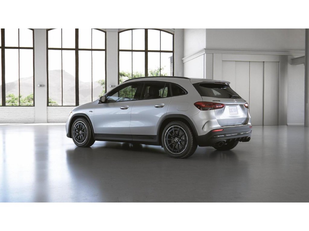 Certified 2022 Mercedes-Benz GLA 35 AMG 4MATIC image 31