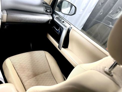 Used 2017 Toyota 4Runner SR5 image 19