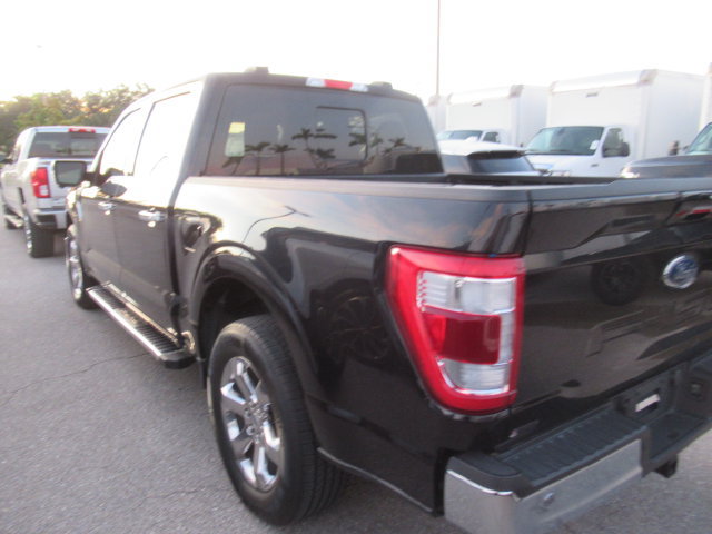Used 2023 Ford F150 Lariat w/ Trailer Tow Package RWD image 4