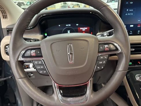 Used 2023 Lincoln Nautilus Reserve AWD/4WD image 26