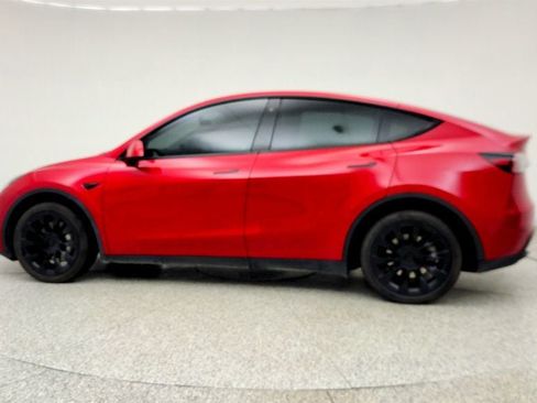 Used 2023 Tesla Model Y Long Range AWD/4WD image 8